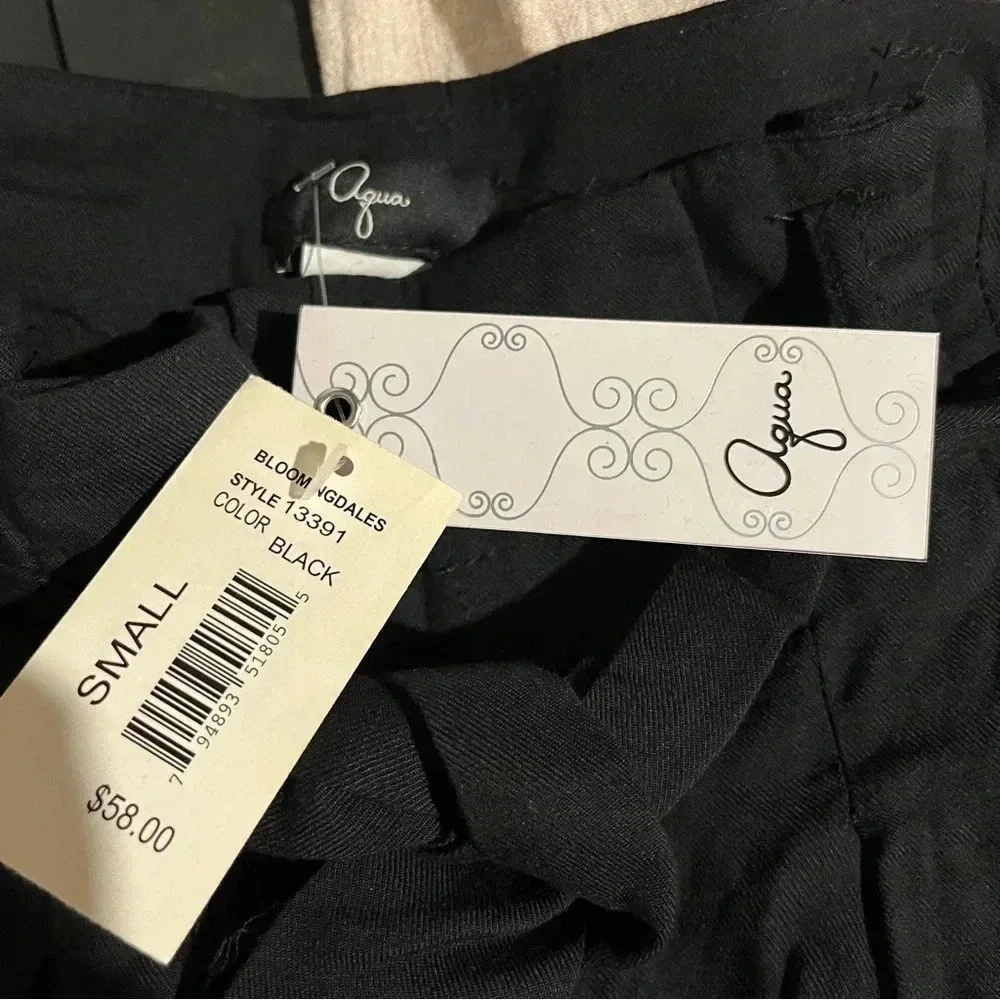 Aqua NWT High Waisted Paper Bag Pleated Shorts Belted Black Size Small